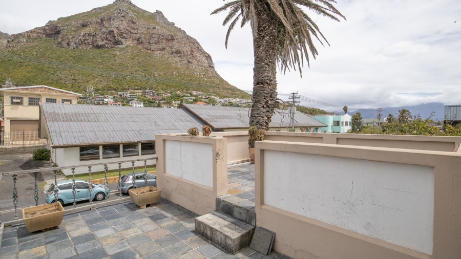 7 Bedroom Property for Sale in Muizenberg Western Cape